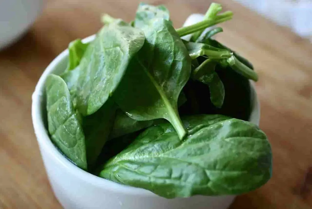 benefits of spinach to rabbits